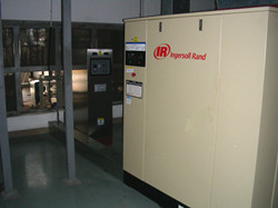 湖北朗御廠與電加熱聯(lián)控純水清洗熱水系統(tǒng)