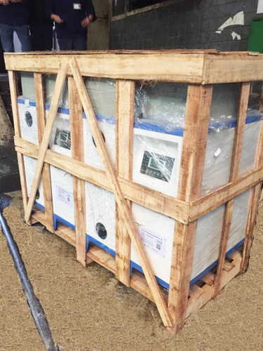 設(shè)備發(fā)貨2.jpg 設(shè)備發(fā)貨2.jpg